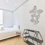 Urbanflat 126 - Grand Parisien Dans Le Centre *