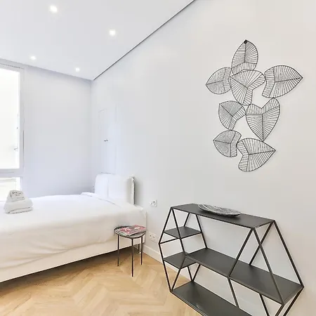 Urbanflat 126 - Grand Parisien Dans Le Centre *