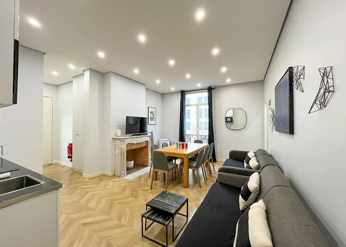 Urbanflat 126 - Grand Parisien Dans Le Centre Apartamento *